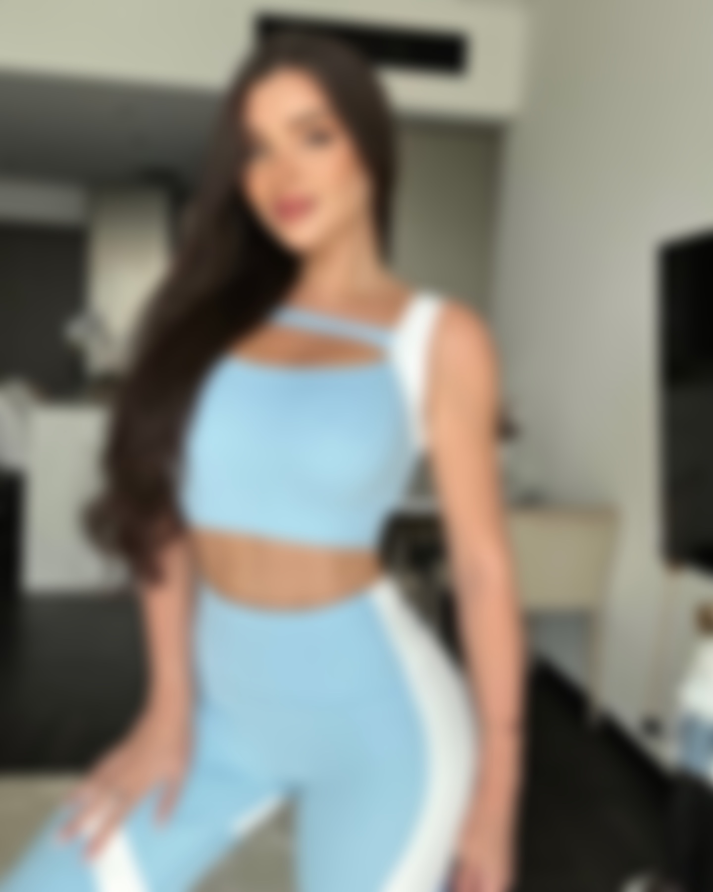 Алина - портрет премиальной модели